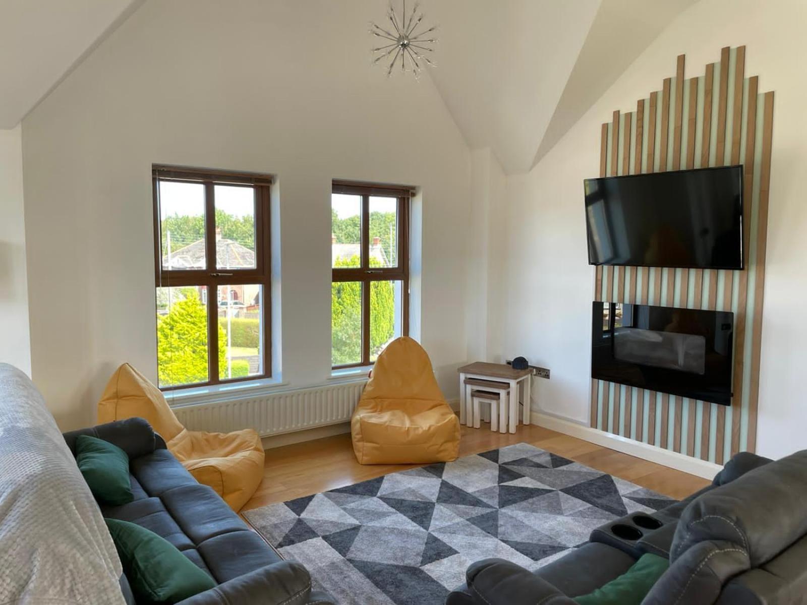 Orchard Oasis, Luxury Penthouse Getaway Leilighet Coleraine Eksteriør bilde